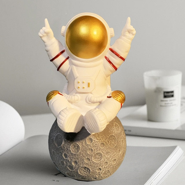 astronaut miniature